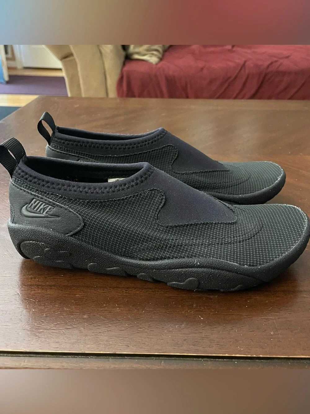 NIKE WATER SHOES SZ 6